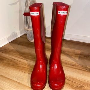 HUNTER BOOTS red size 7!
